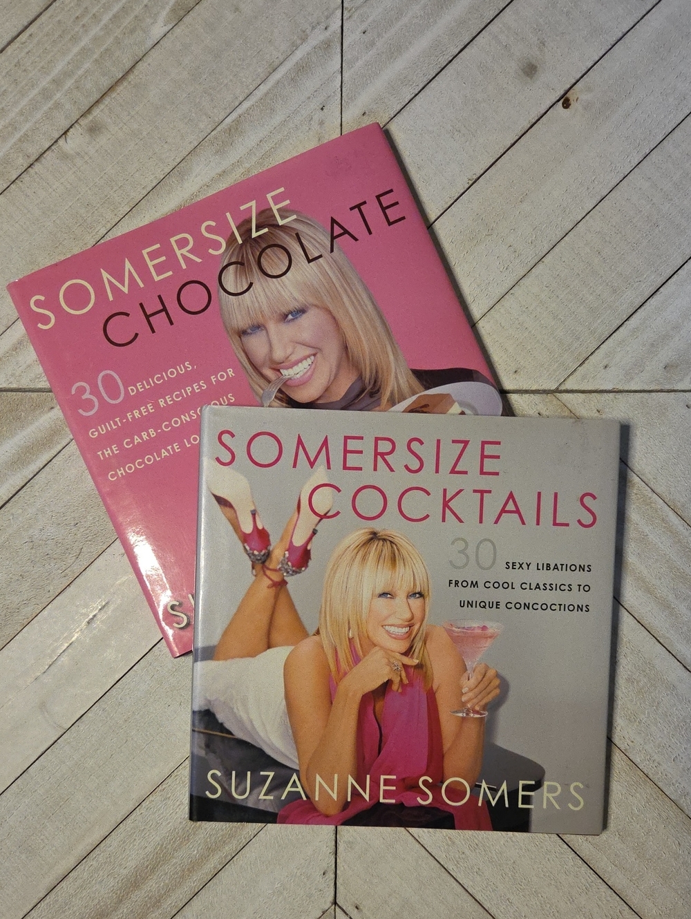 2 Suzanne Somers Recipe Books 30 Somersize Cocktails and 30 Somersize Chocolate